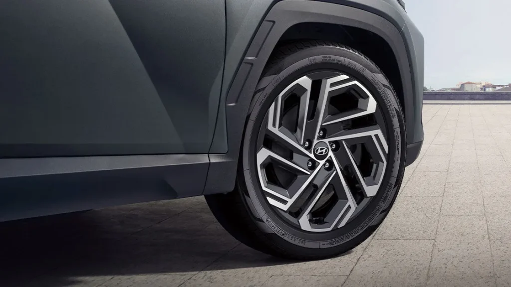 Hyundai TUCSON 19 inch Alloy Wheels