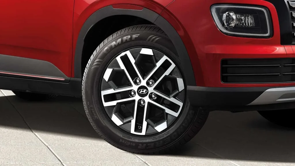 16-inch Alloy Diamond-cut Wheel